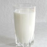 220px-Milk_glass